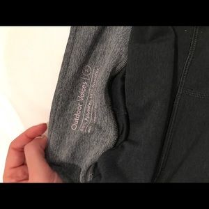 Outdoor Voices Pants - Outdoor Voices 7/8 Spring Legging- great condition Outdoor Voices Pants - Outdoor Voices 7/8 Spring Legging- great condition